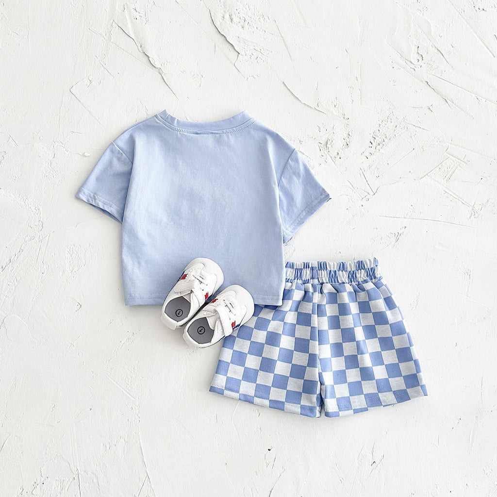 Cute Two-Piece Outfit with Korean Streetwear Vibes