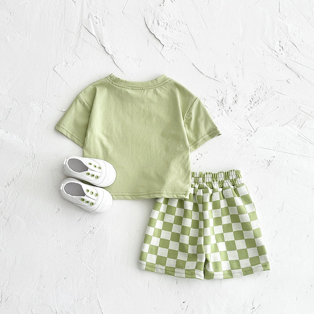 Cute Two-Piece Outfit with Korean Streetwear Vibes